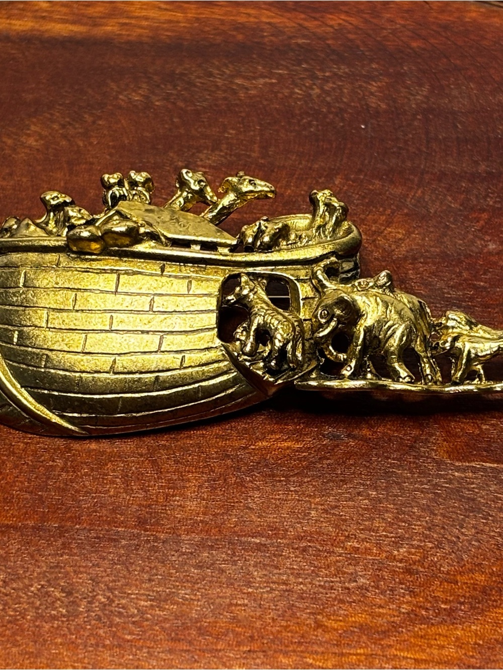 Vintage Noah’s Ark gold tone brooch